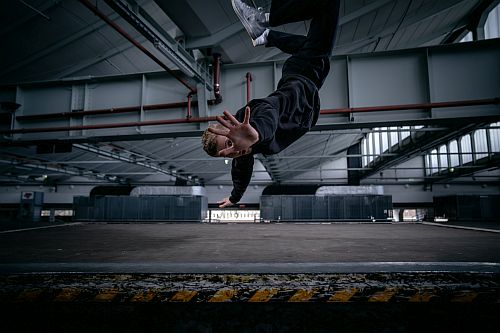 2021 Victor Karwath action web